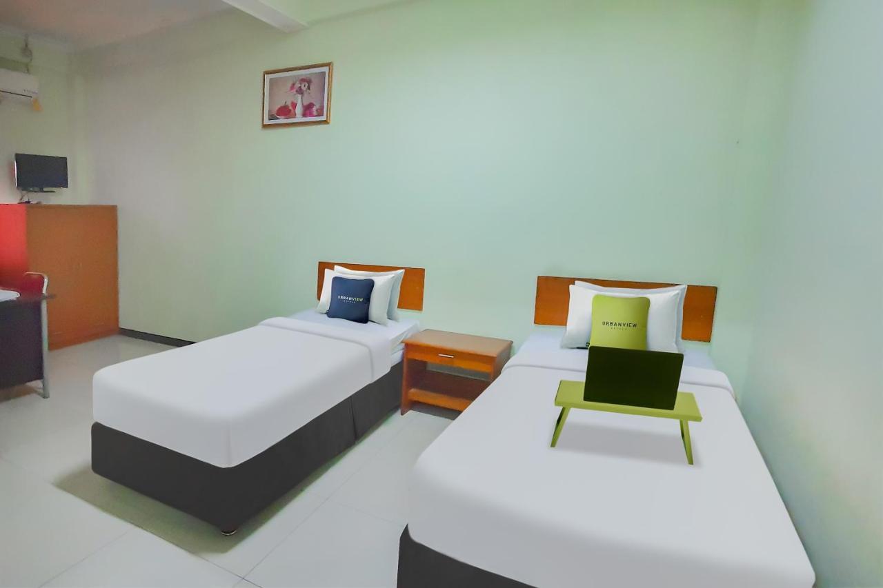 Urbanview Hotel Bartu Moh Toha Bandung By Reddoorz Kültér fotó