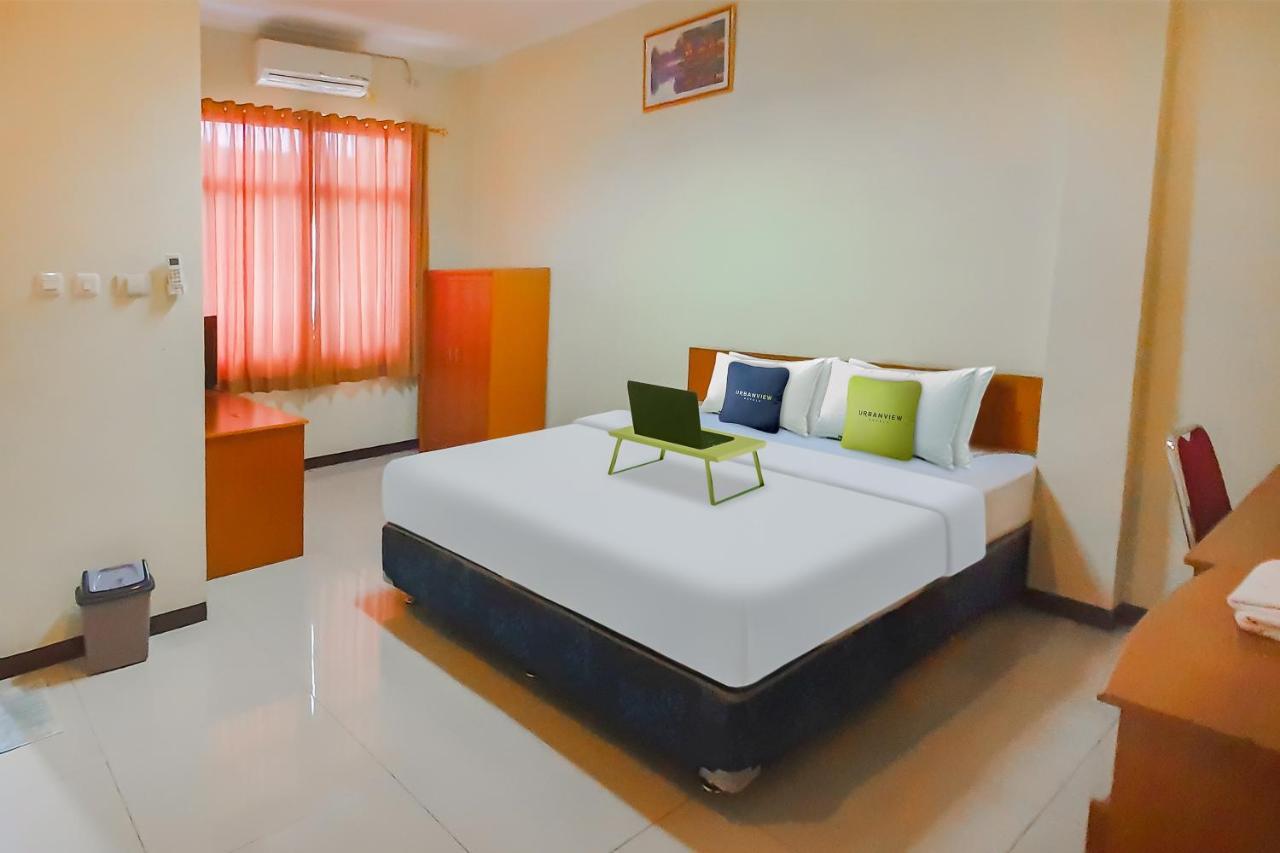 Urbanview Hotel Bartu Moh Toha Bandung By Reddoorz Kültér fotó